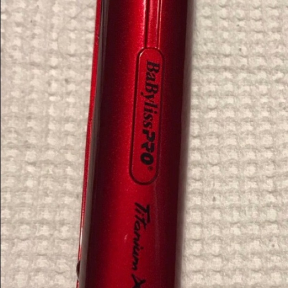 RED BABY BLISS PRO TITANIUM EXTREME FLAT IRON
